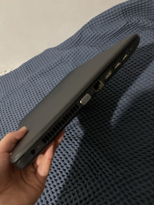 Продам ноутбук HP laptop 14-bs0xx