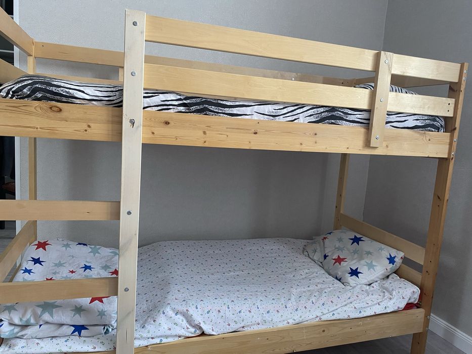 Кровать двухъярусная