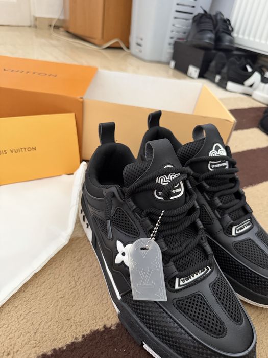 Vand Louis Vuitton Skate full box