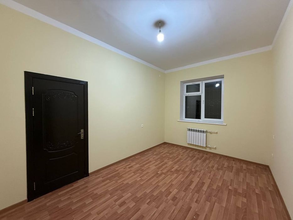 Срочно продаю.Юнусабад-12 Метро Туркистан 2/2/4 Новостройка