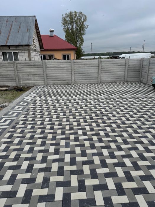 Montaj Pavele Curți, Alei, Parcări | București & Sud | Puzzle Pav