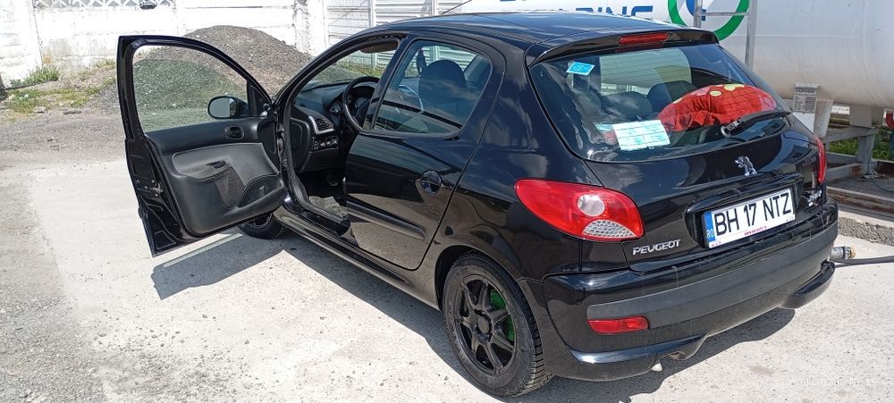 PEUGEOT Unknown Model 2012 — imagine 3