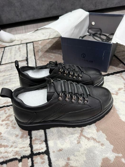 Зимняя кожаная обувь