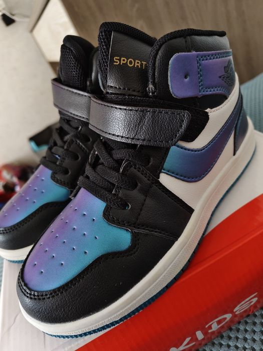 Кросовки мальчику