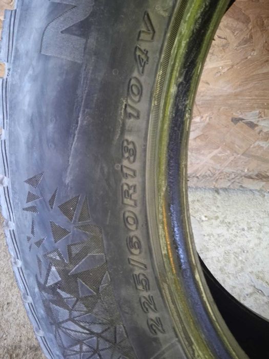 Два комплекта гуми NEXEN: SUV летни N'FERA и зимни WINGUARD 225/60 R18