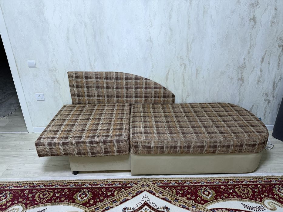 Срочно продам диван