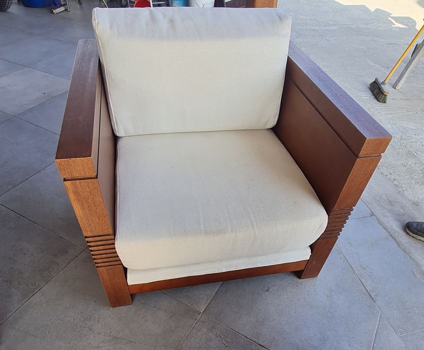 Продавам изгодно мека мебел