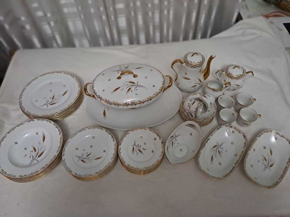 set serviciu portelan Limoges 6 persoane 44 piese