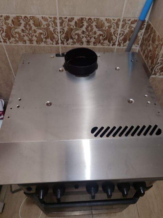 Вытяжка INDESIT для плиты