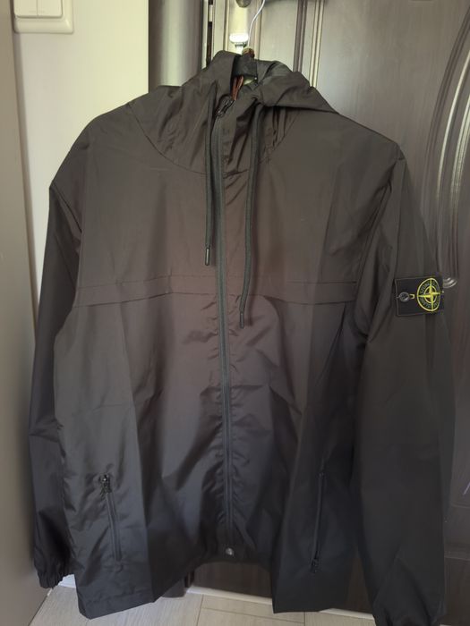 Яке / ветровка Stone Island