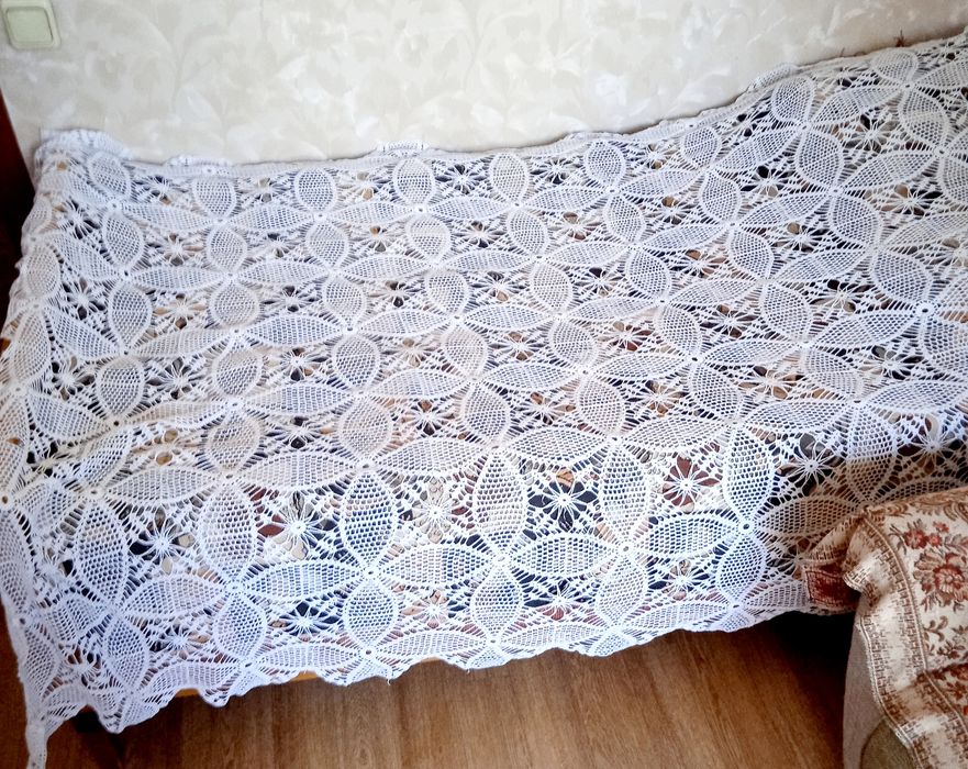 Покрывало кружевное