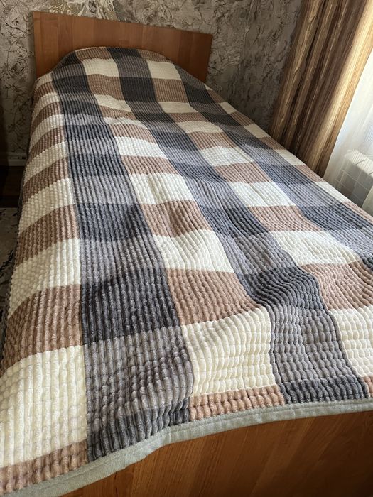 Продам шкафы кровать и стол