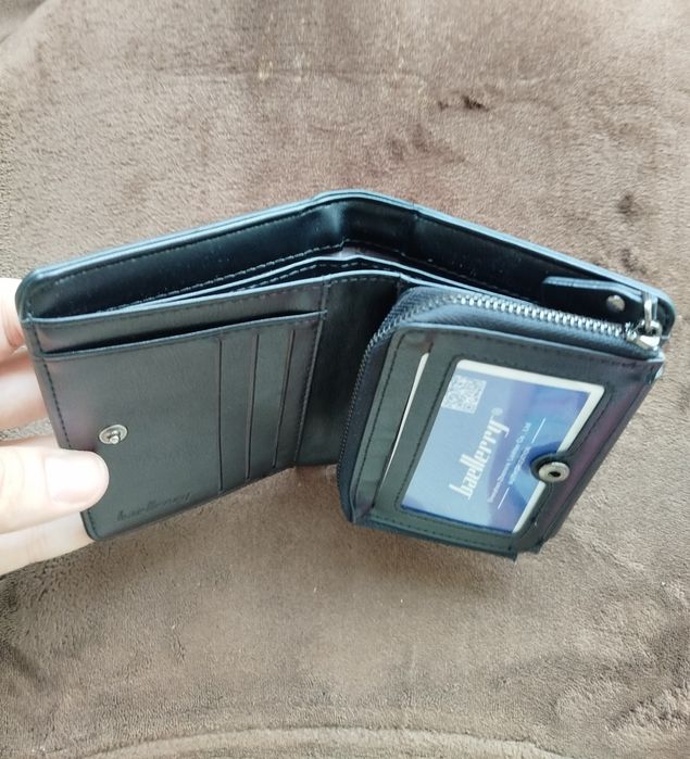 RFID защитени портфейли