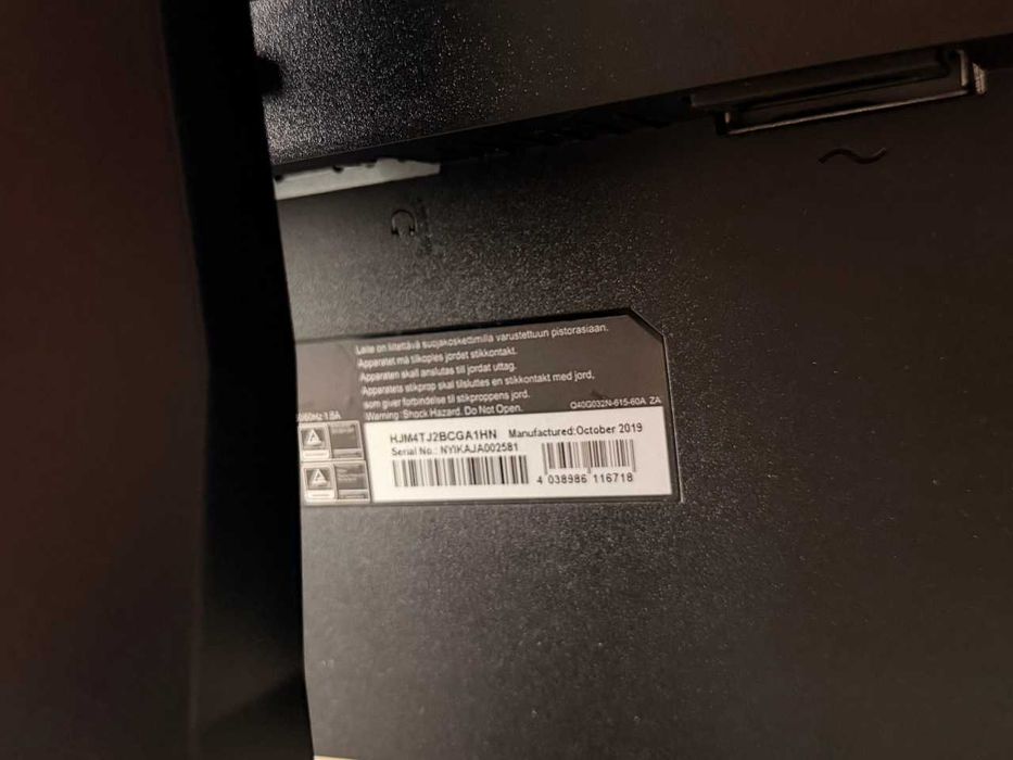 Монитор AOC CQ32G1 31.5" Извит екран - отлично състояние