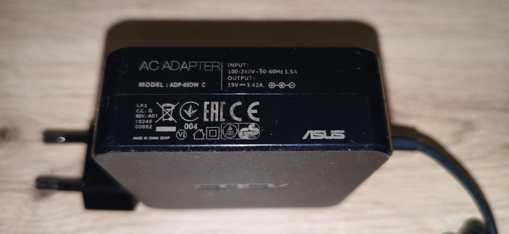 Зарядно за лаптоп Asus,мод.ADP-65DW C