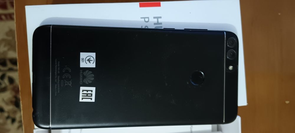 Продам телефон HUAWEI