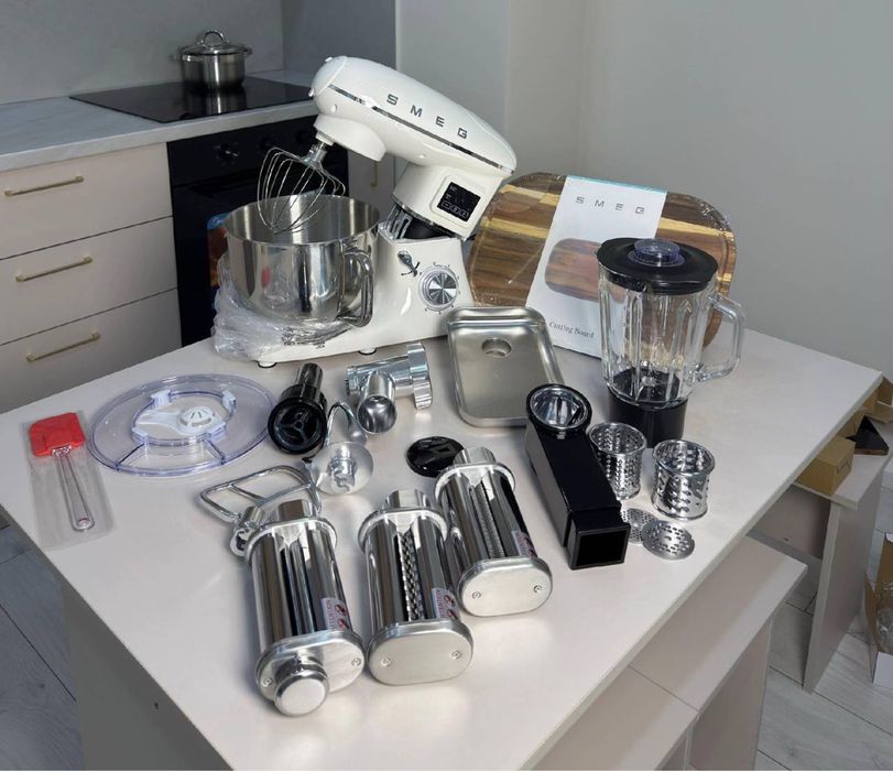 Кухонный комбайн SMEG 12в1