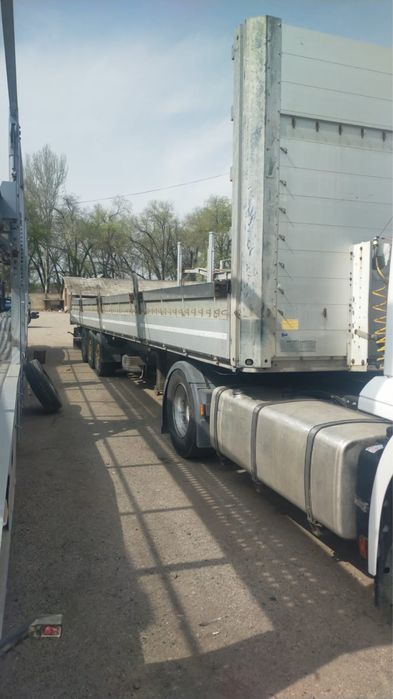 Продам бортовой полуприцеп Schmitz S01