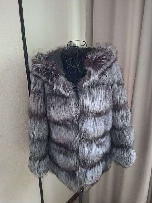 Продам шубу, мех чернобурка