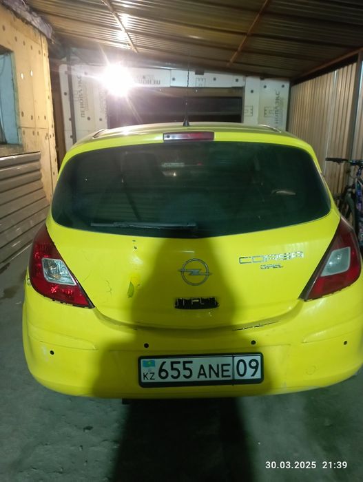 Опель Корса Д 2008г