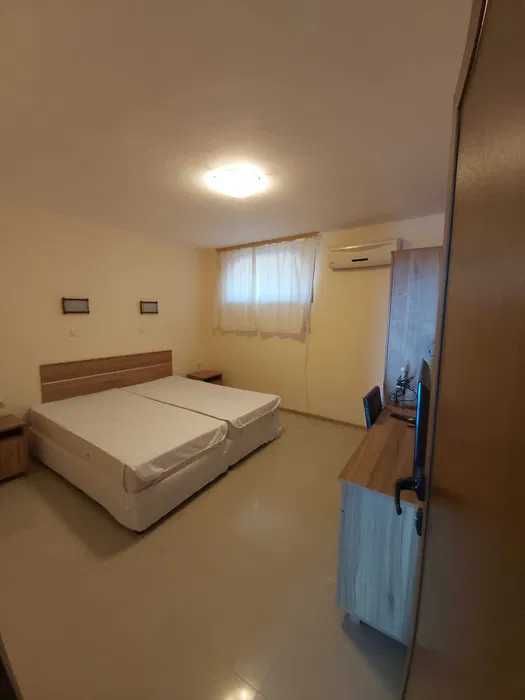 Дава се под наем Двустаен апартамент в Созопол - 50 кв.м за 306 € - Снимка #1