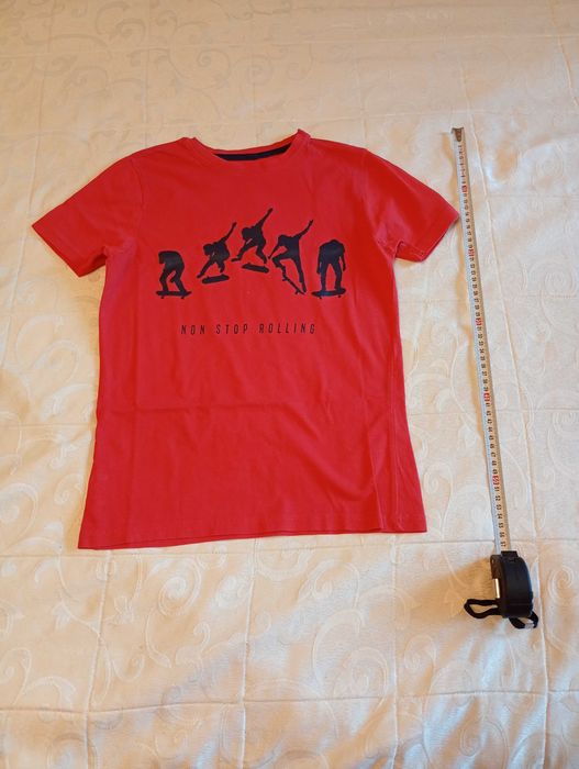 Tricou super pe roșu pentru rollerii 8-10 ani