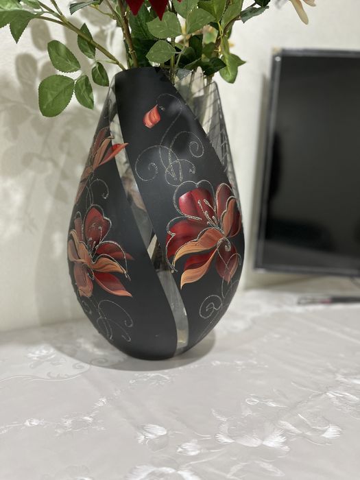 Цветы с вазой