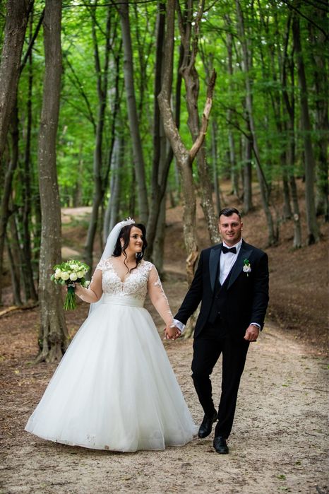 Vând rochie de mireasă in stare impecabila