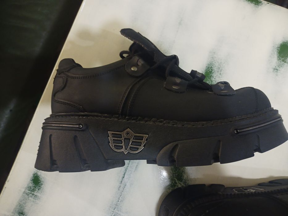 Продавам Обувки BOOSTER номер 45