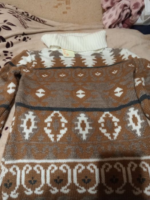 Продам женский свитер