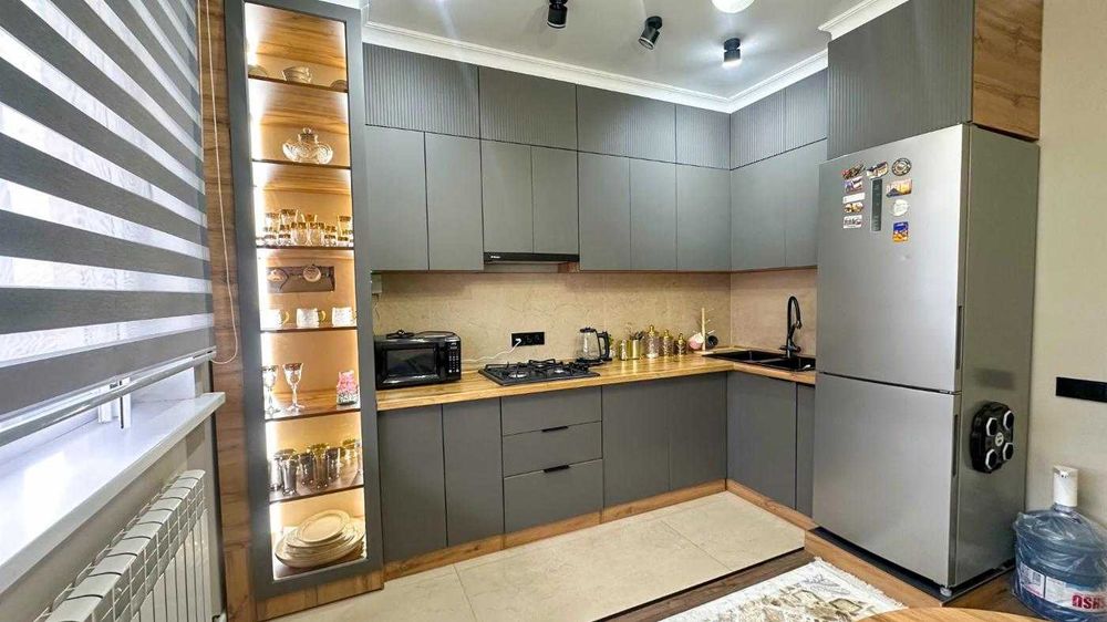 Продается Двухкомнатная квартира в мкр Самал Евро Константин Империя