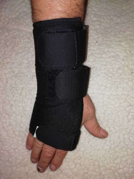 медицинско: шина, стерилизатор, магнитни обици, кутии