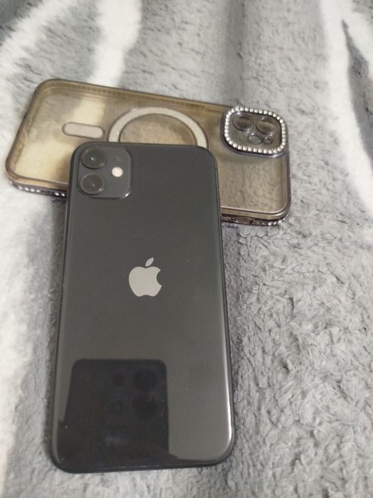 iPhone 11 с гарантией