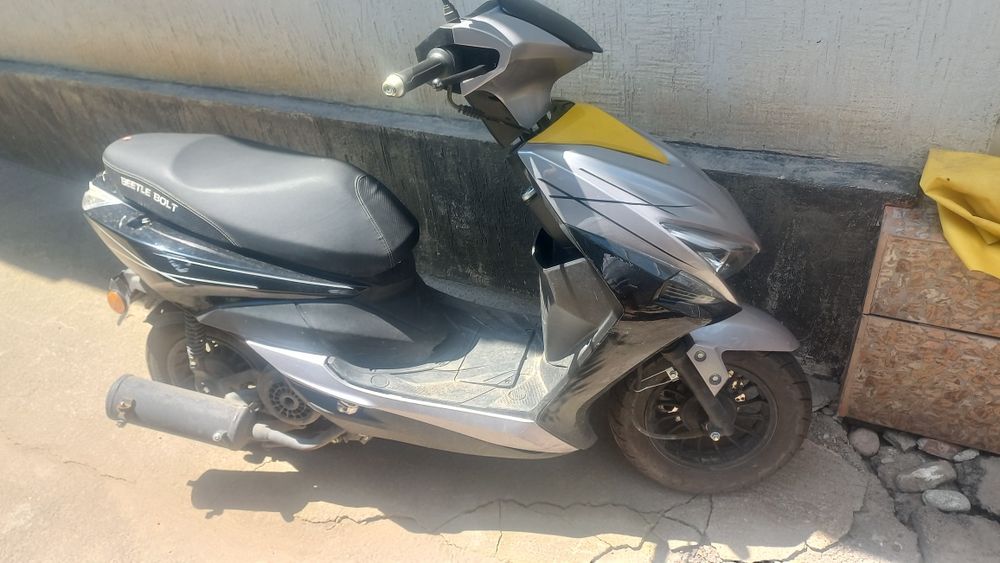Продам мопед bettle bolt 125 кубов