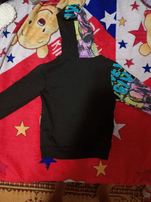 Продам кофточка для мальчика