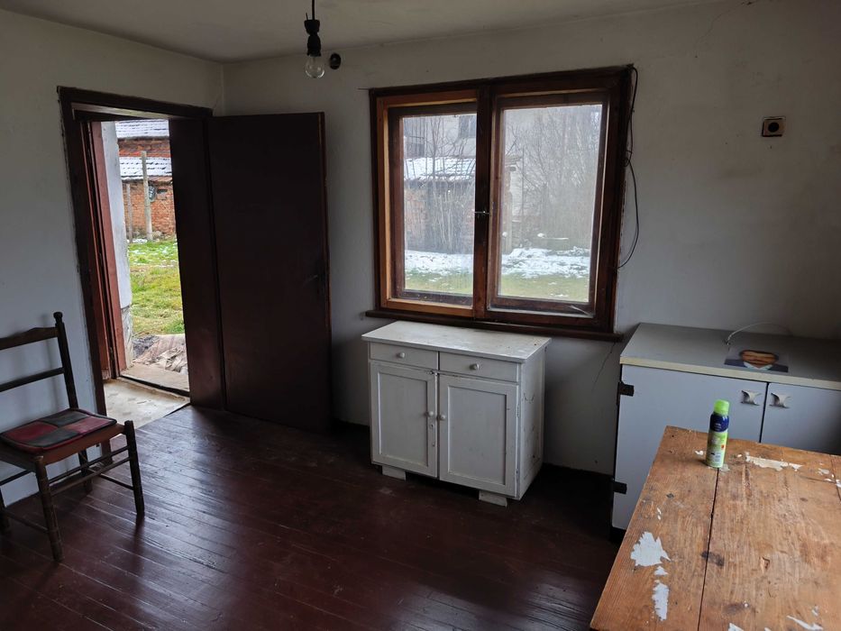 къща, Костенец,  РЗП 75м2 , двор 902 м2 , двоен гараж и къща за гости