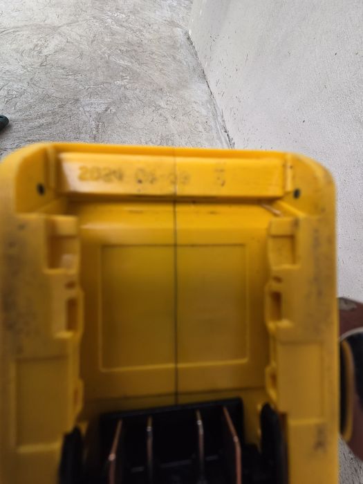 Autofiletanta Dewalt dcf 887