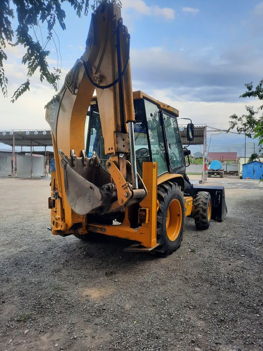 Услуги экскаватора погрузчика 3в1 алматы