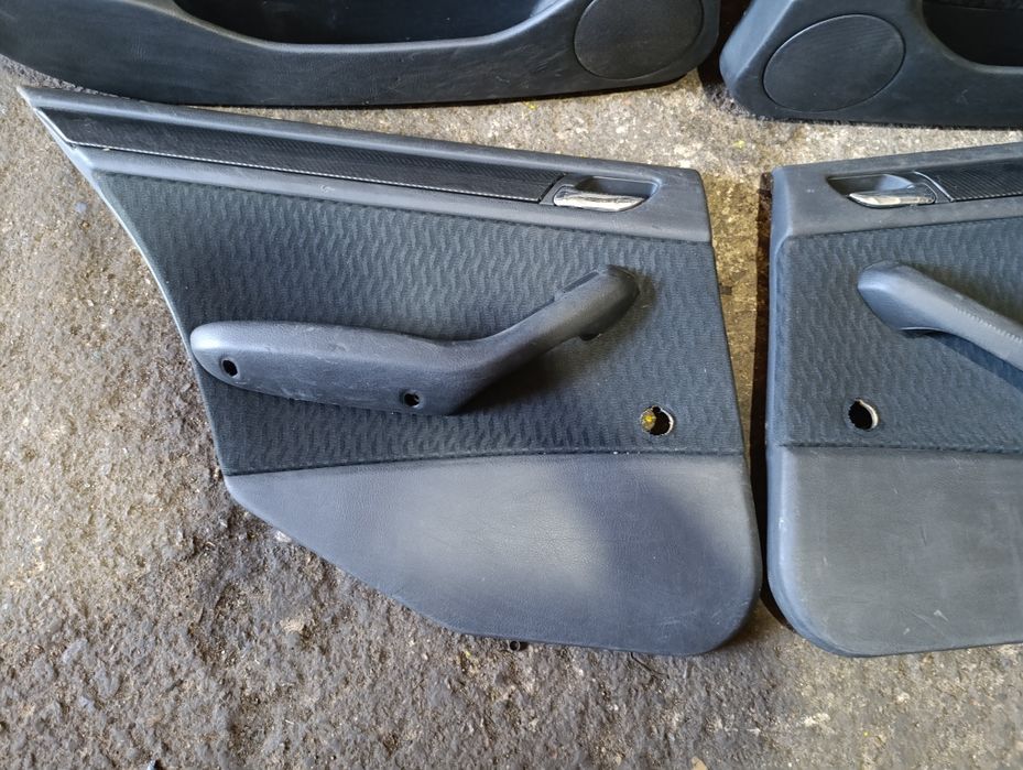 Обшивки дверей на BMW E46 из Германии