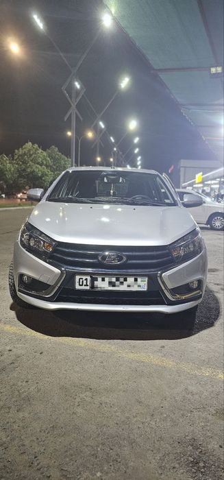 Лада Веста 1.8. 2019