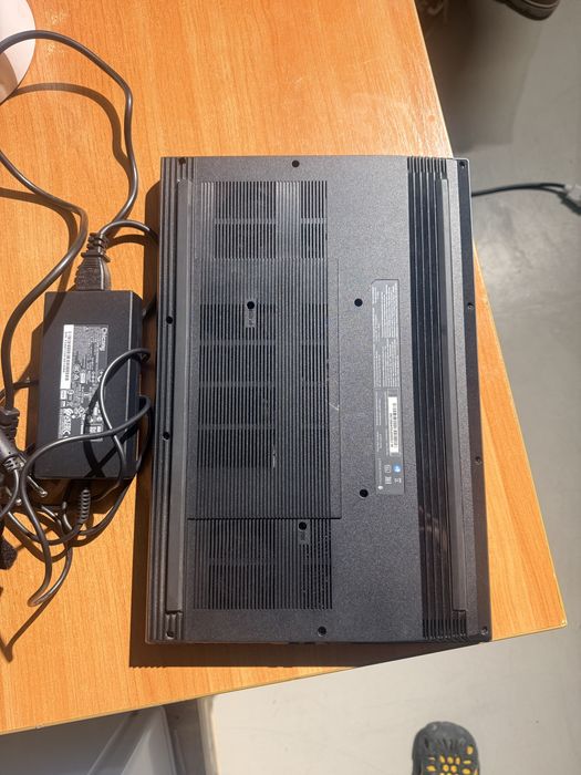 Thunderobot  911S DESKTOP-SFVSON9 rtx 3050