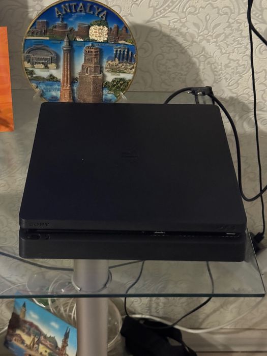 продам playstation 4