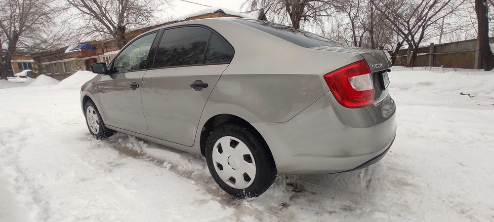 Продам Skoda Rapid 1.6 2014г.в
