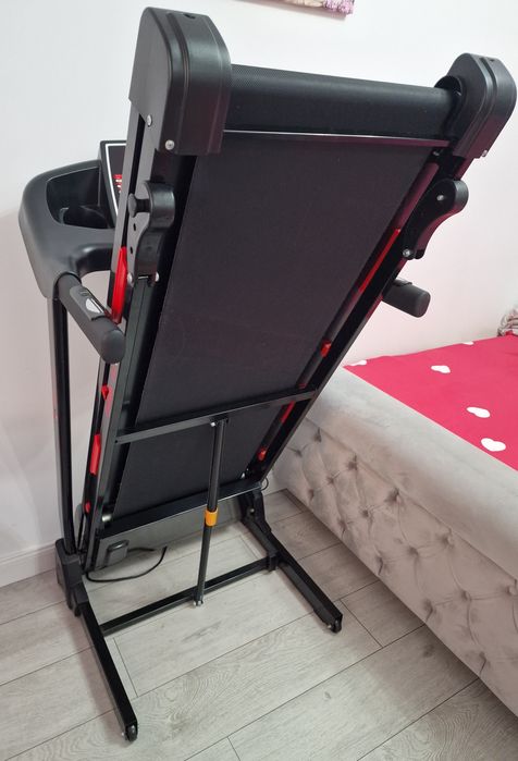 Banda de alergare BodyFit