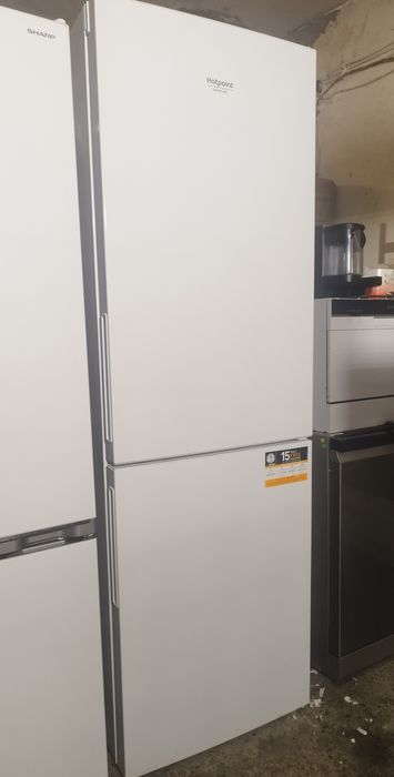 Хладилник Hotpoint Ariston