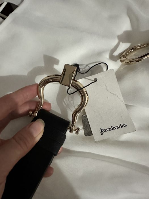 Rochie alba, cureaua cadou