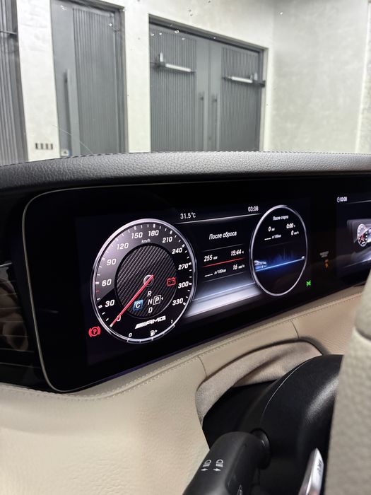 Mercedes benz S coupe 550