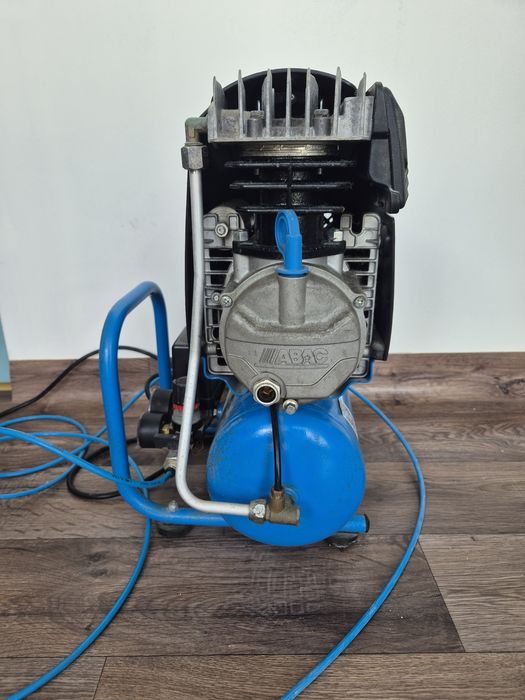 Compresor de aer cu piston - 1.5 kW, 220 L/min, 8 bari - Rezervor 6 Litri - ABAC-START-L20