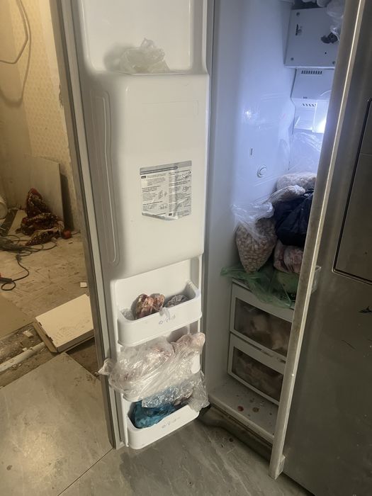 Продам холодильник двух камерный