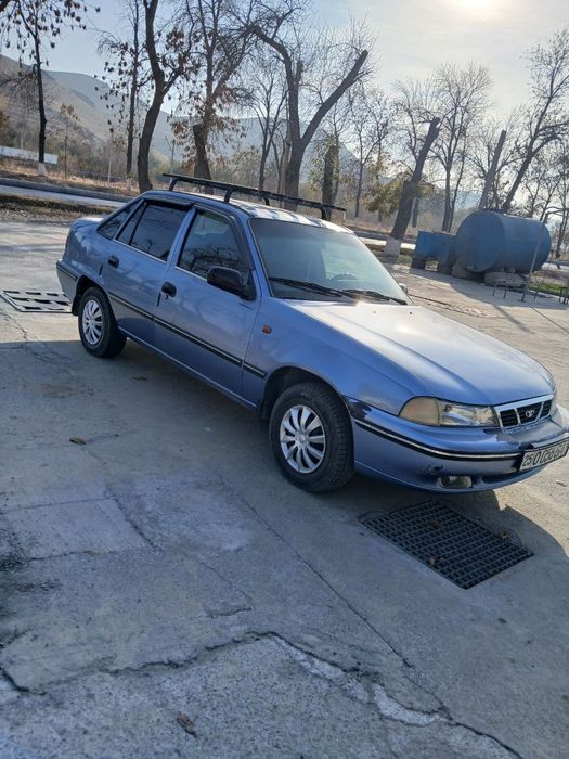 Moshena Nexia 1 yaxshi xolatda